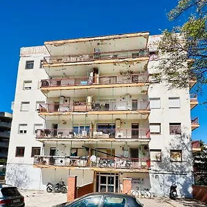 book-avenida-salou.top-hotels-tarragona.com/